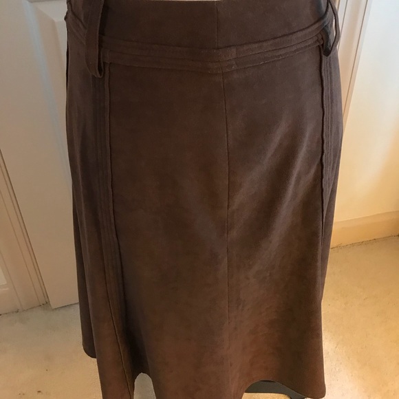 B. Moss brown skirt. Size 8 - Picture 2 of 5